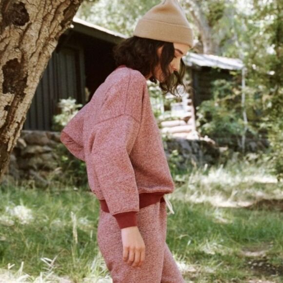 THE GREAT. Heathered Red Teammate Contrast Edging Sweatshirt Small - Picture 8 of 17